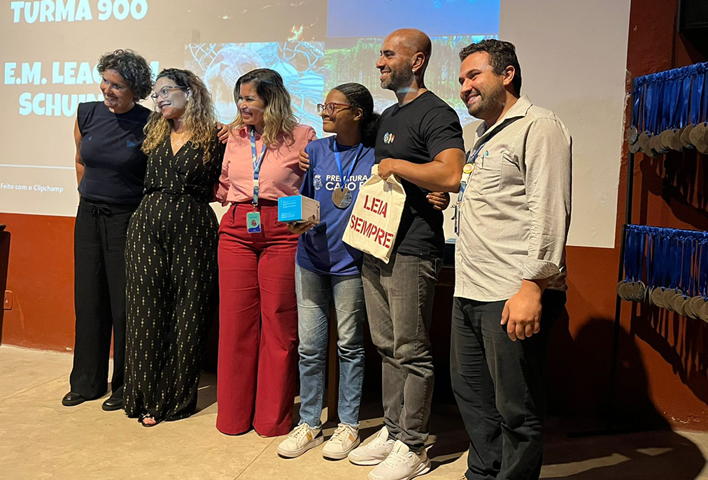 Cabo Frio tem premiação e celebra estudantes que transformam ideias em expressão artística