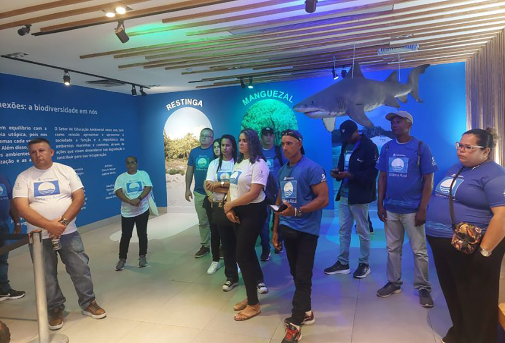 Saquarema promove visita de servidores ao AquaRio e reforça importância do cuidado com as praias da cidade