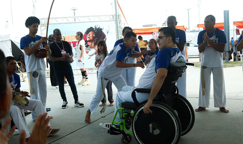 Cabo Frio destaca protagonismo de alunos em gravação de documentário cultural