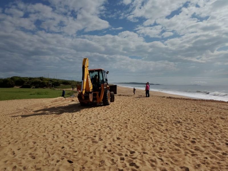 Prefeitura de Rio das Ostras realiza ação para impedir crime ambiental na Lagoa de Iriry