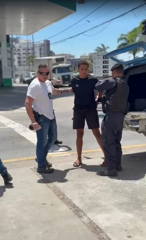 Polícia Civil de Macaé realiza operação e prende suspeito de tráfico na Favela da Linha
