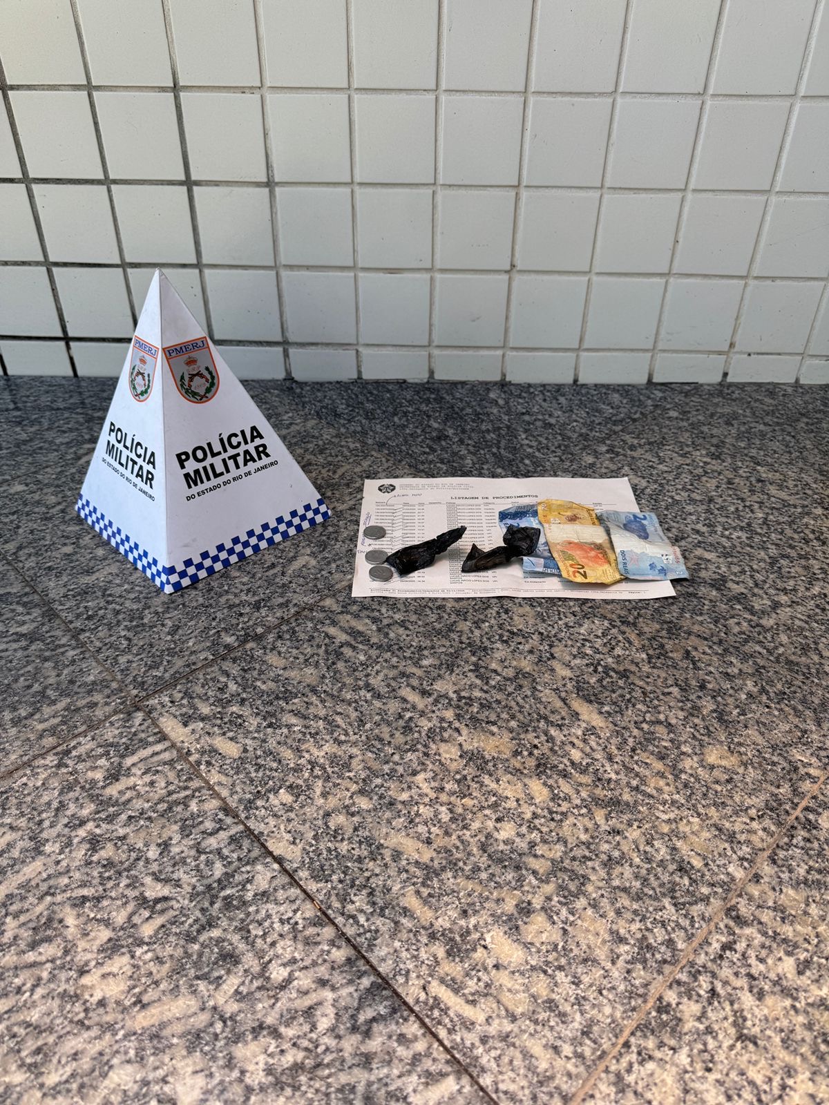 Denúncia leva à prisão de acusado de tráfico em Quissamã