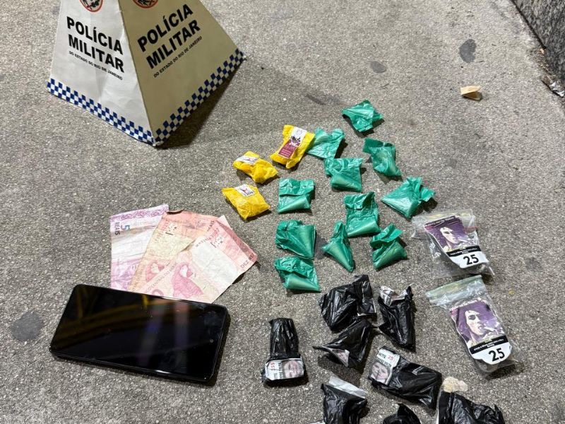 Ação da PM prende homem e faz apreensão de drogas em Rio das Ostras