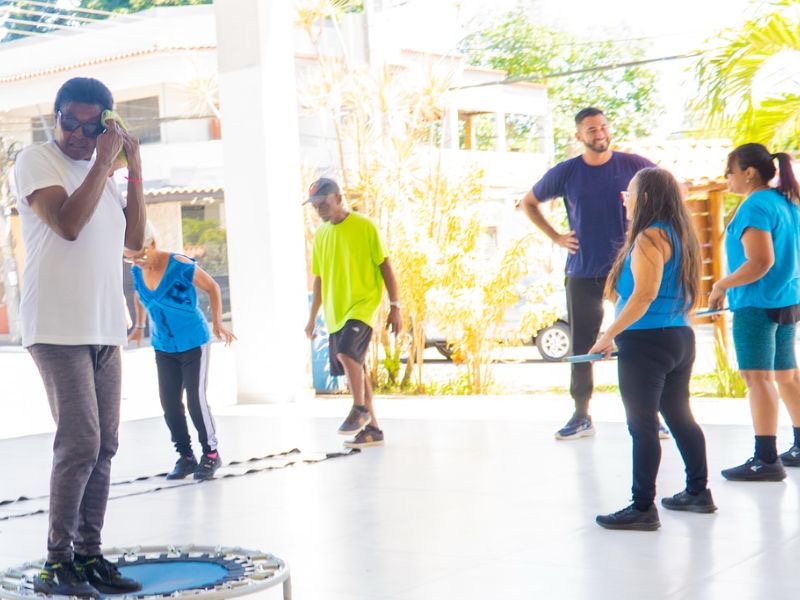 Silva Jardim reúne saúde, bem-estar e conscientização em aulão no Centro