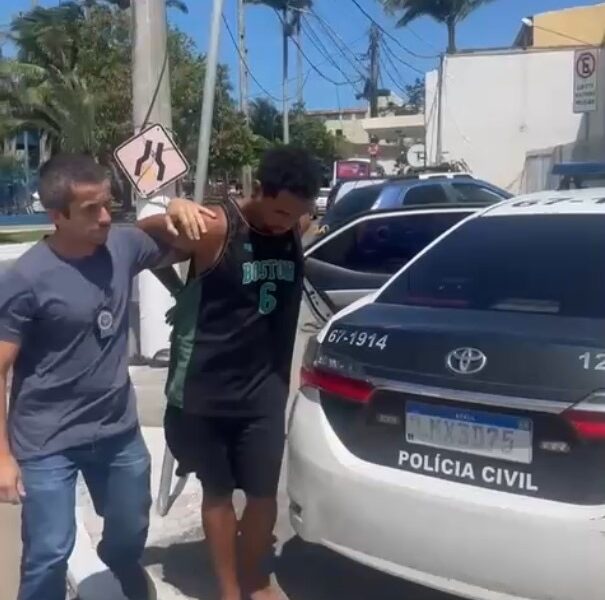 Homem é preso em Macaé após esfaquear e furtar professor universitário