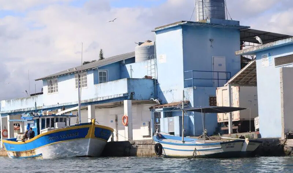 Guarda Marítima de Cabo Frio busca evitar danos ambientais e identificar responsáveis pelo incidente