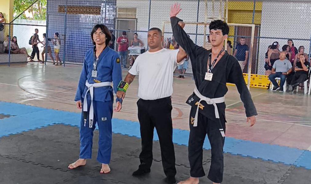 Equipe de jiu-jitsu de Cabo Frio domina competição em São Pedro da Aldeia