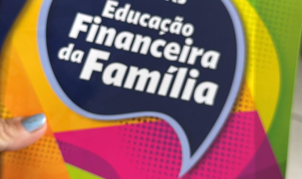 Procon de Cabo Frio recebe material atualizado do código do consumidor