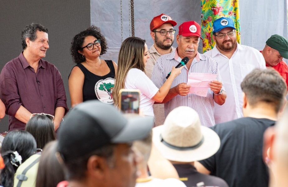 Com 1.065 concluintes no ano, Maricá avança na luta contra o analfabetismo