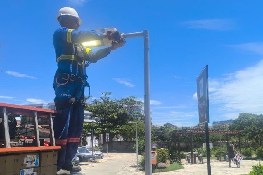 Rio das Ostras investe em modernização da iluminação pública