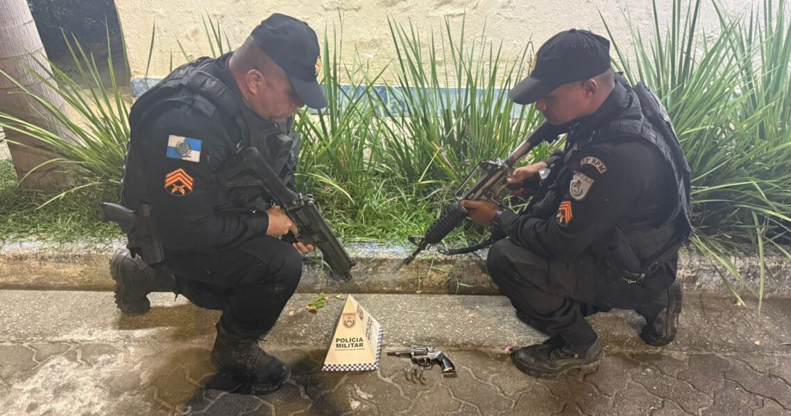 Policiais recuperam moto roubada e prendem suspeitos em Rio das Ostras