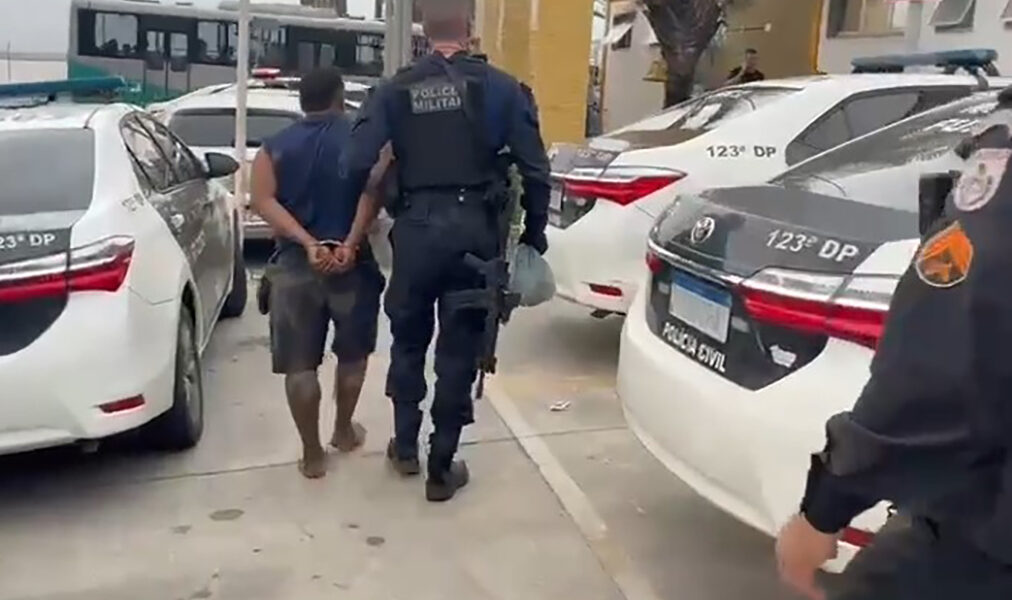 Homem é preso com rádio da ADA e drogas durante operação do 32º BPM