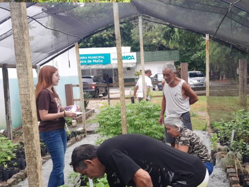 Saquarema realiza ação para doação de mudas para moradores da cidade
