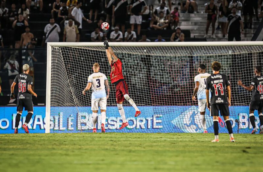 Maricá perde para o Vasco na estreia do Carioca mesmo com jogador&hellip;