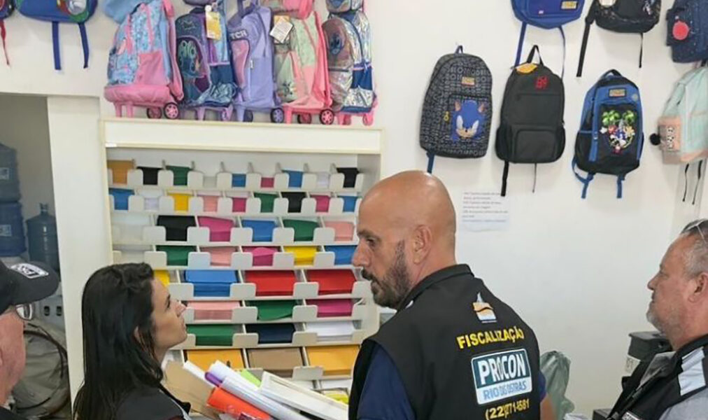 Procon de Rio das Ostras lança cartilha para quem vai comprar material escolar