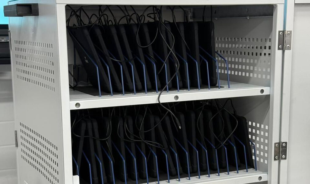 Tecnologia educacional ganha reforço nas escolas de Arraial do Cabo