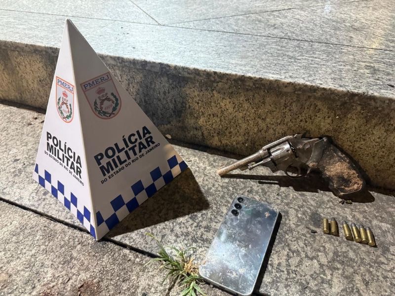 Ação da PM em Rio das Ostras termina com troca de tiros e um traficante ferido