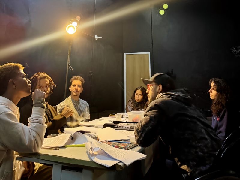 Espetáculo “Um Instante”, de Ritcheli Santana, terá apresentação inédita no Teatro Joel Barcellos