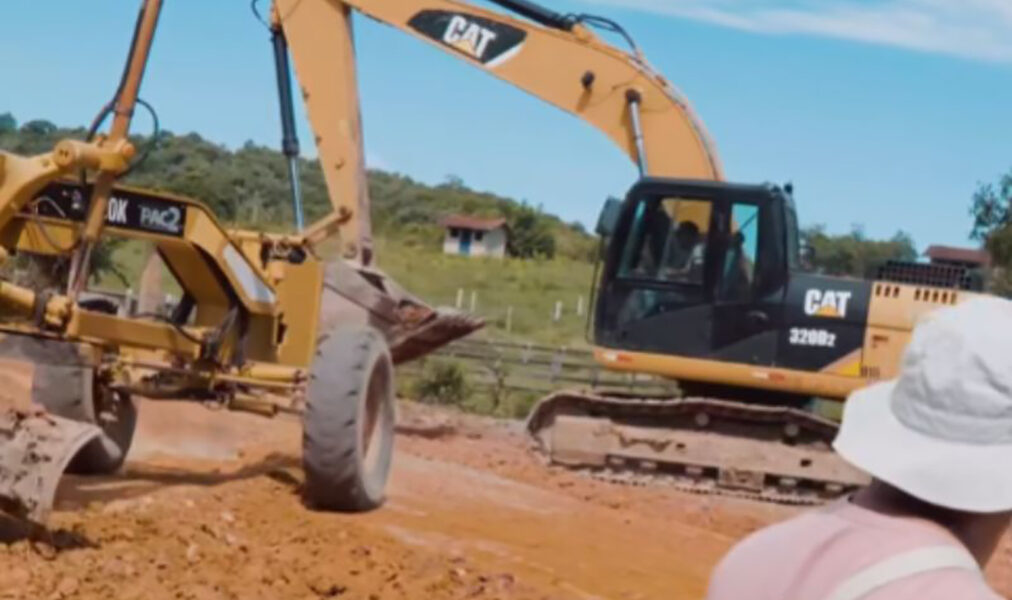 Silva Jardim libera acessos em bairros depois de quedas de pontes e anuncia ônibus extras no Carnaval