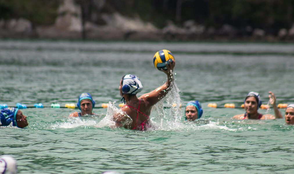 Arraial do Cabo consolida calendário esportivo com disputa que atrai atletas do Brasil e do exterior