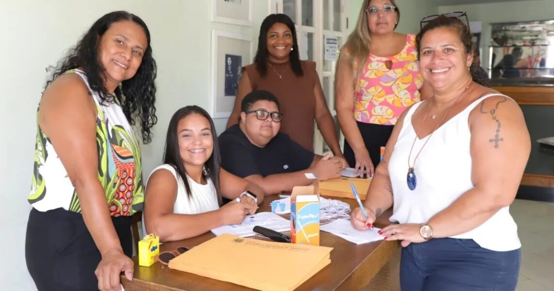 Sociedade civil participa de fórum sobre moradia digna em Quissamã