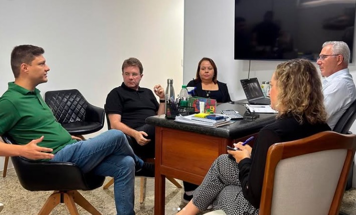 Reunião busca reduzir falhas e otimizar processos na rede pública de saúde de Carapebus