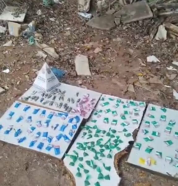 Patrulhamento de rotina termina com apreensão de drogas em Macaé