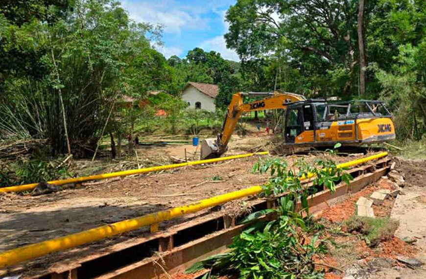 Macaé atua para instalar pontes e passarelas e liberar acessos na região serrana
