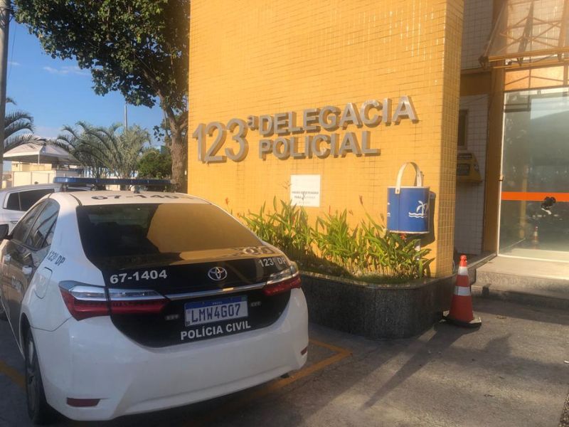 Policiais do 32º BPM prendem 2 criminosos foragidos da Justiça em Macaé