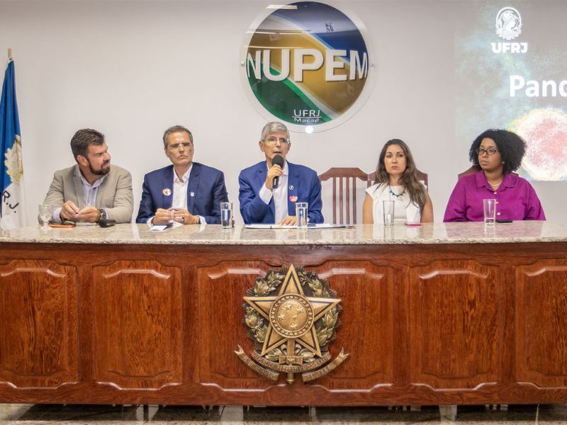 Aula inaugural de curso da UFRJ em Macaé conta a presença do prefeito e outras autoridades