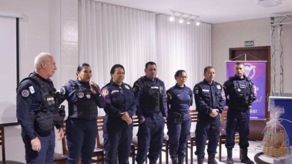 São Pedro da Aldeia intensifica combate à violência contra a mulher com ação na Praça do Canhão