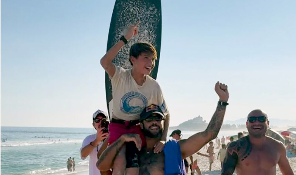 Filho de Luana Piovani e Pedro Scooby leva título Sub-14 em Saquarema