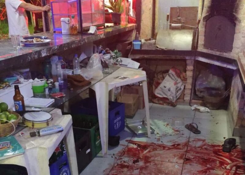 Ataque em bar de Saquarema termina com homem baleado e imagens sangrentas
