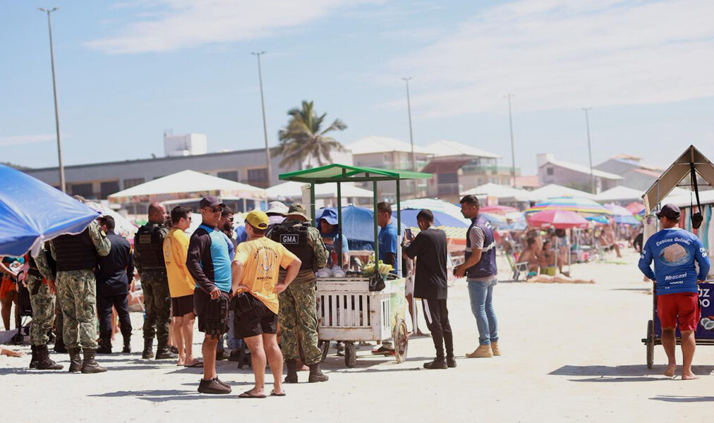 Cabo Frio mobiliza equipes para manter segurança e regras nas praias durante o feriado
