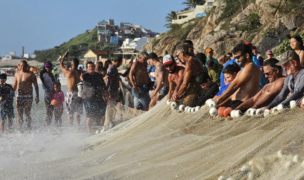 Edital abre registro em Arraial de pescadores e embarcações para planejamento e políticas públicas