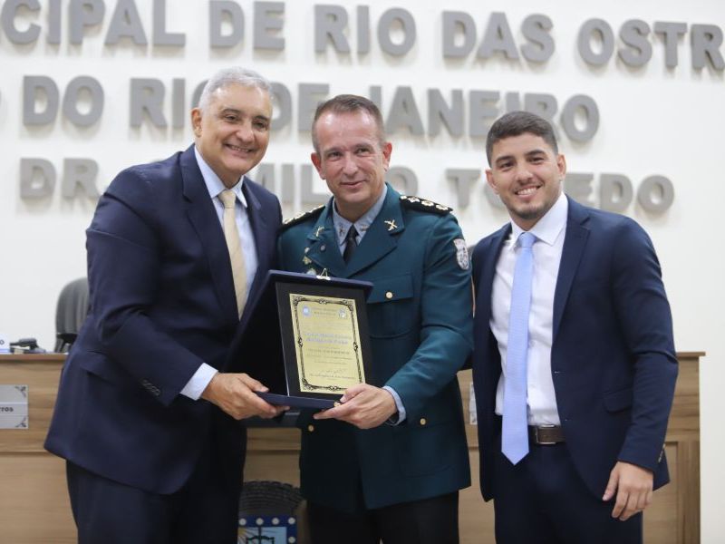 Rio das Ostras tem sessão solene na Câmara para comemorar seus 34 anos