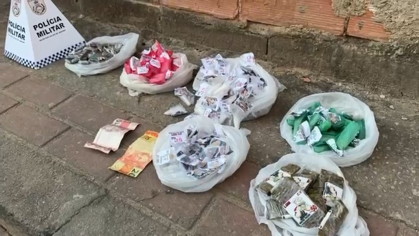 Suspeitos tentam fugir, mas são capturados pela PM em operação no Lagomar em Macaé