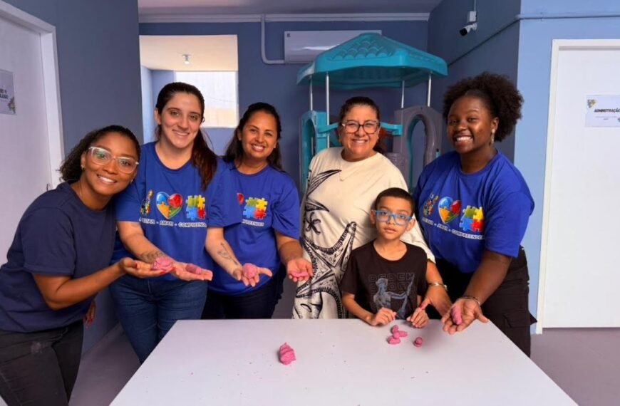 Programação com pintura e estações sensoriais marcaram evento no Centro Especial de Saúde em Carapebus