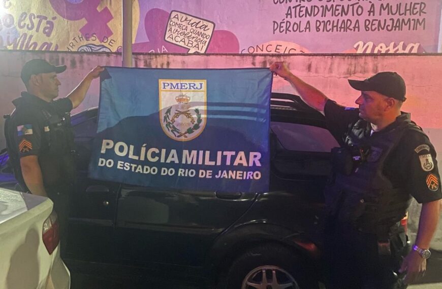 PM encontra automóvel furtado e recupera pertences da vítima em Macaé
