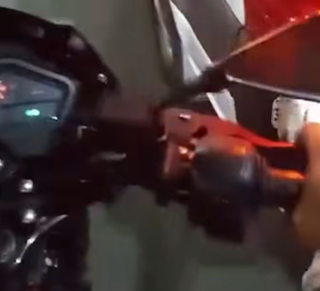 Cena de urgência na ponte termina com ajuda inesperada e paciente socorrido em Cabo Frio