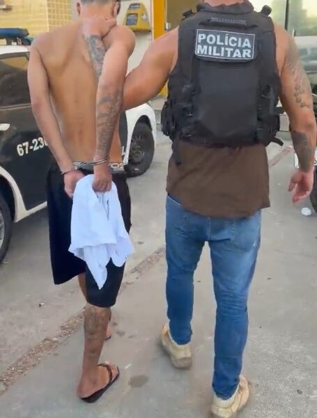 Homem é preso em flagrante por tráfico de drogas no Parque Aeroporto em Macaé