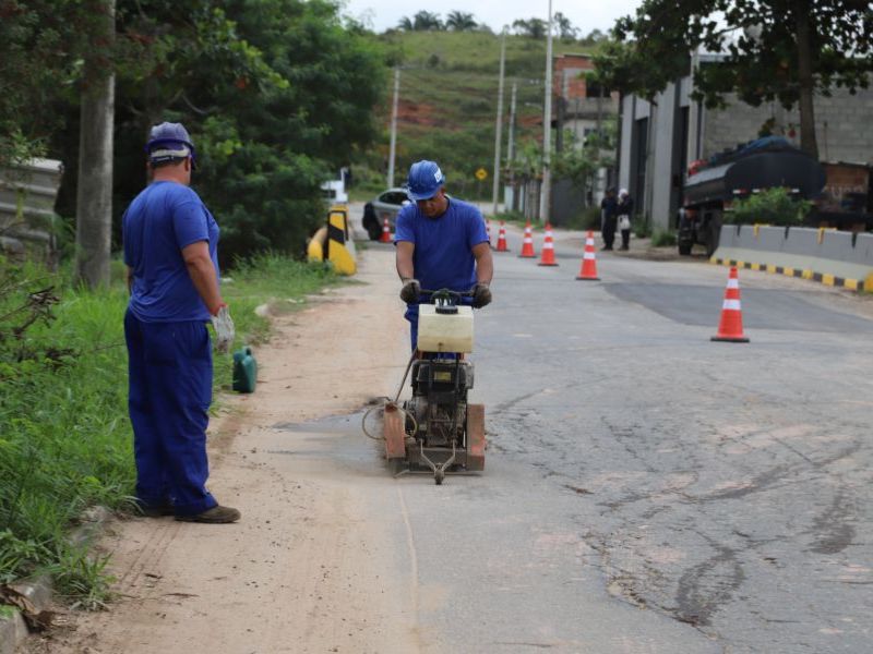 Prefeitura inicia novas ações de recuperação da malha viária em Rio das Ostras