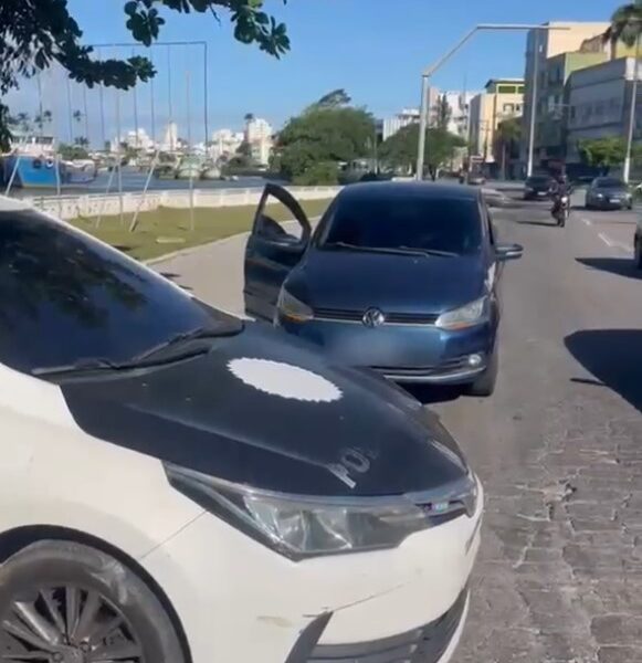 Polícia apreende carro adulterado e conduz proprietário à delegacia em Macaé