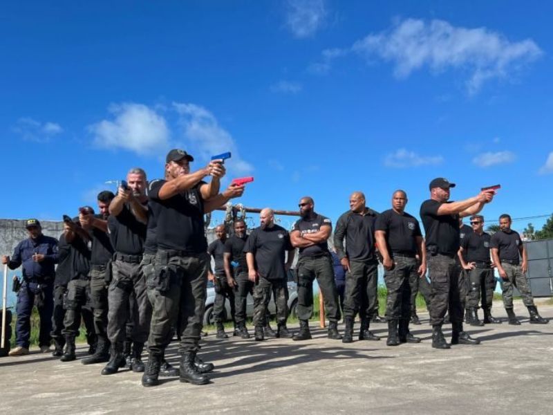 Agentes especiais de operação da Guarda Municipal passam por treinamento em Rio das Ostras