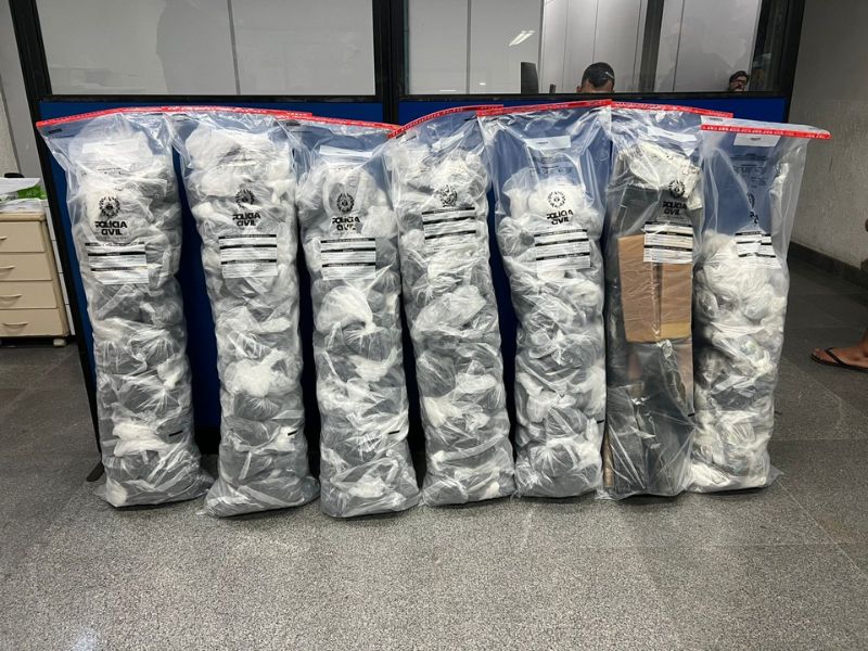 Polícia prende 3 pessoas em operação que apreendeu mais de 75 kg de drogas em Rio das Ostras