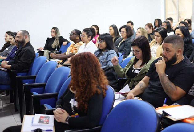 Gestão abre vagas em Cabo Frio para servidores com cursos gratuitos pra atender melhor a população
