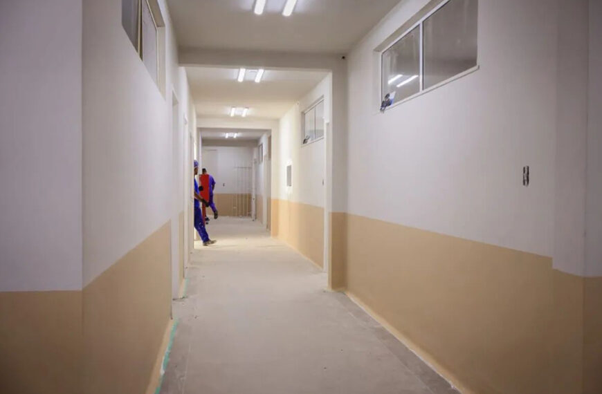Hospital de Cabo Frio passa por reforma, ganha melhorias e quer deixar infiltração no passado