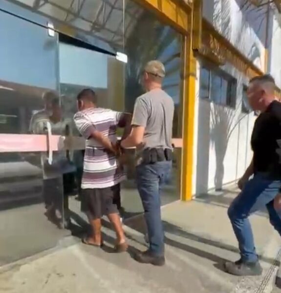 Homem é preso por tráfico em Macaé durante ação na Favela da Linha