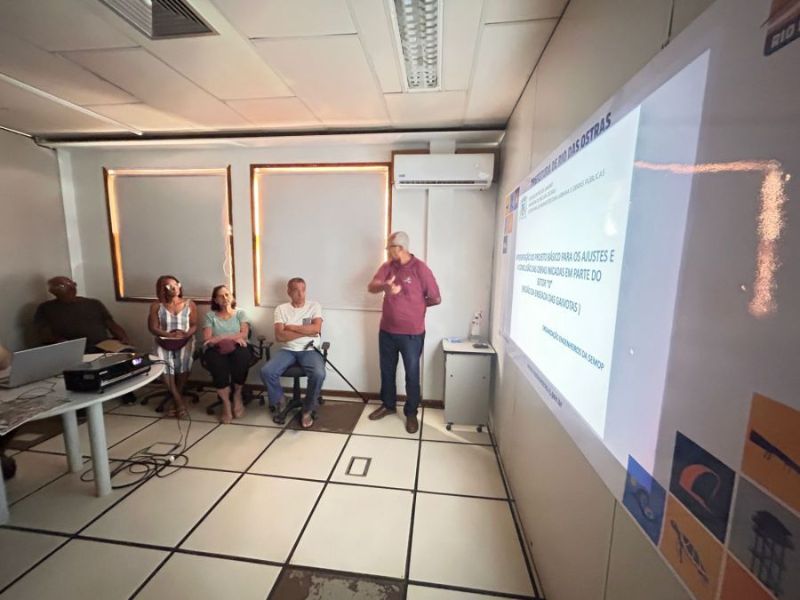 Rio das Ostras tem reunião com moradores para anunciar planejamento de obras no Terra Firme