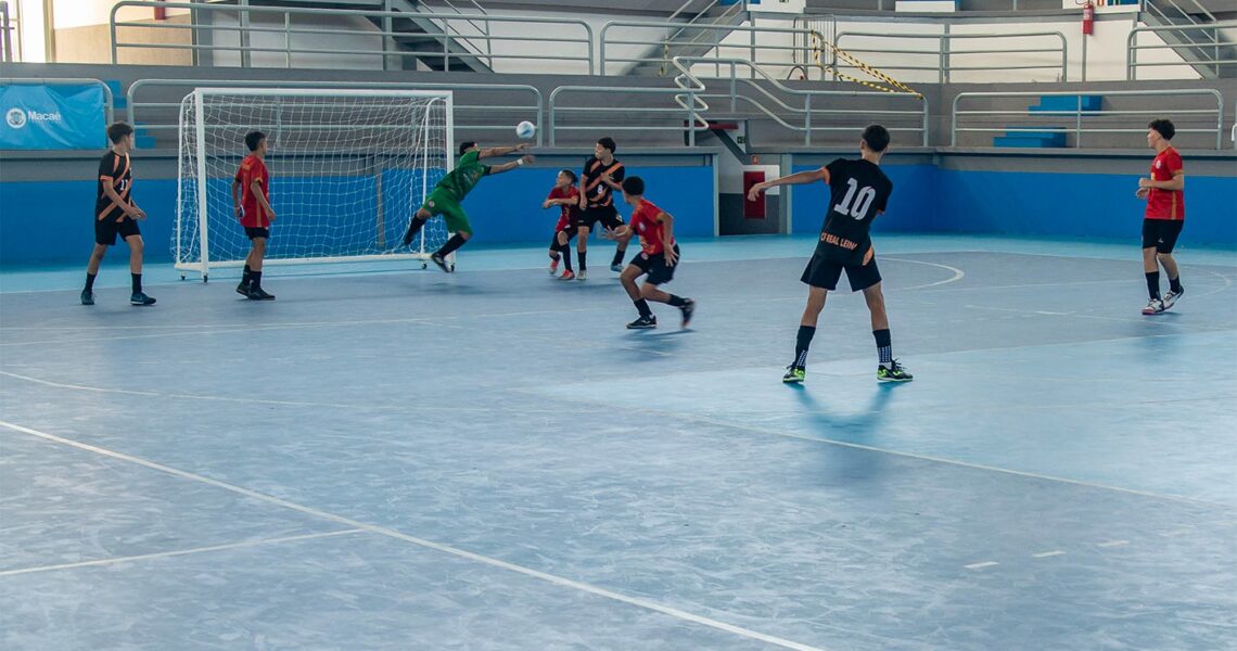 Mais de 1.600 atletas participam da Macaé Cup Futsal